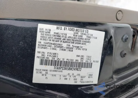 2008 Ford Focus Se/Ses z USA, uszkodzony, nr VIN 1FAHP33N58W249822